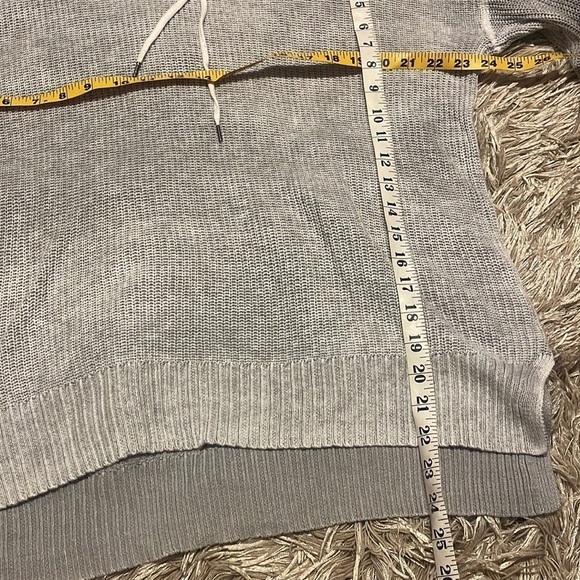 American Eagle Outfitters Hooded Sweater‎ - Picture 5 of 9